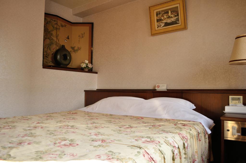 Hotel Los Inn Kochi Стая снимка