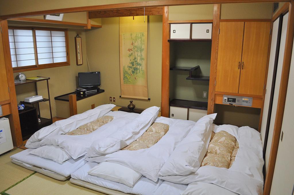 Hotel Los Inn Kochi Стая снимка