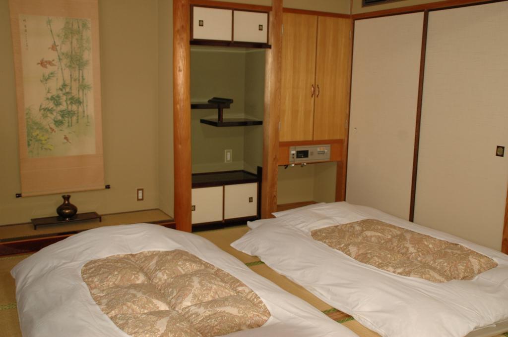 Hotel Los Inn Kochi Стая снимка