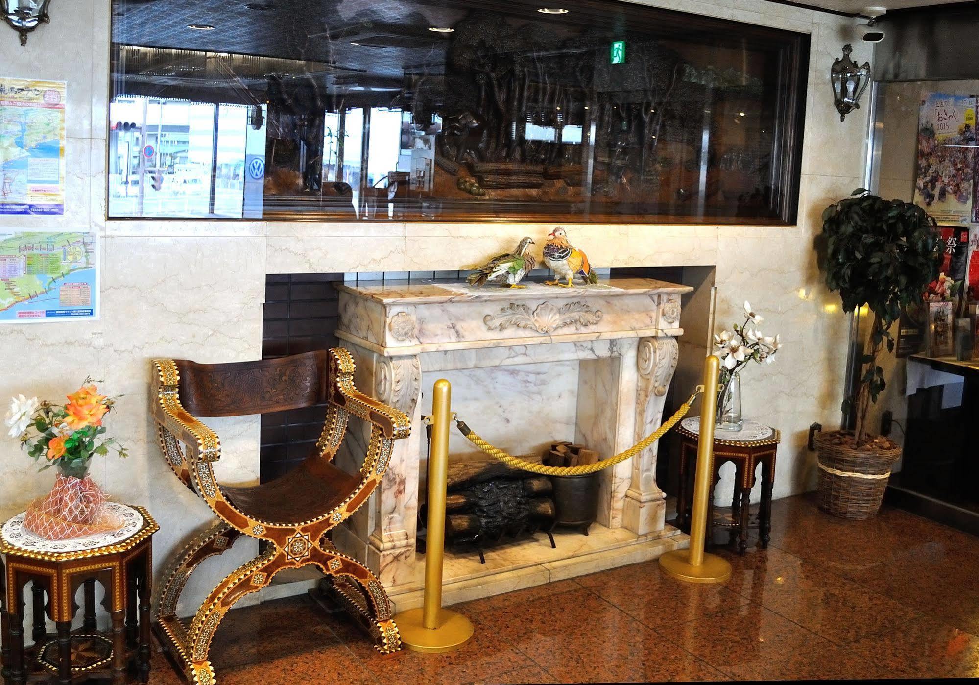 Hotel Los Inn Kochi Екстериор снимка